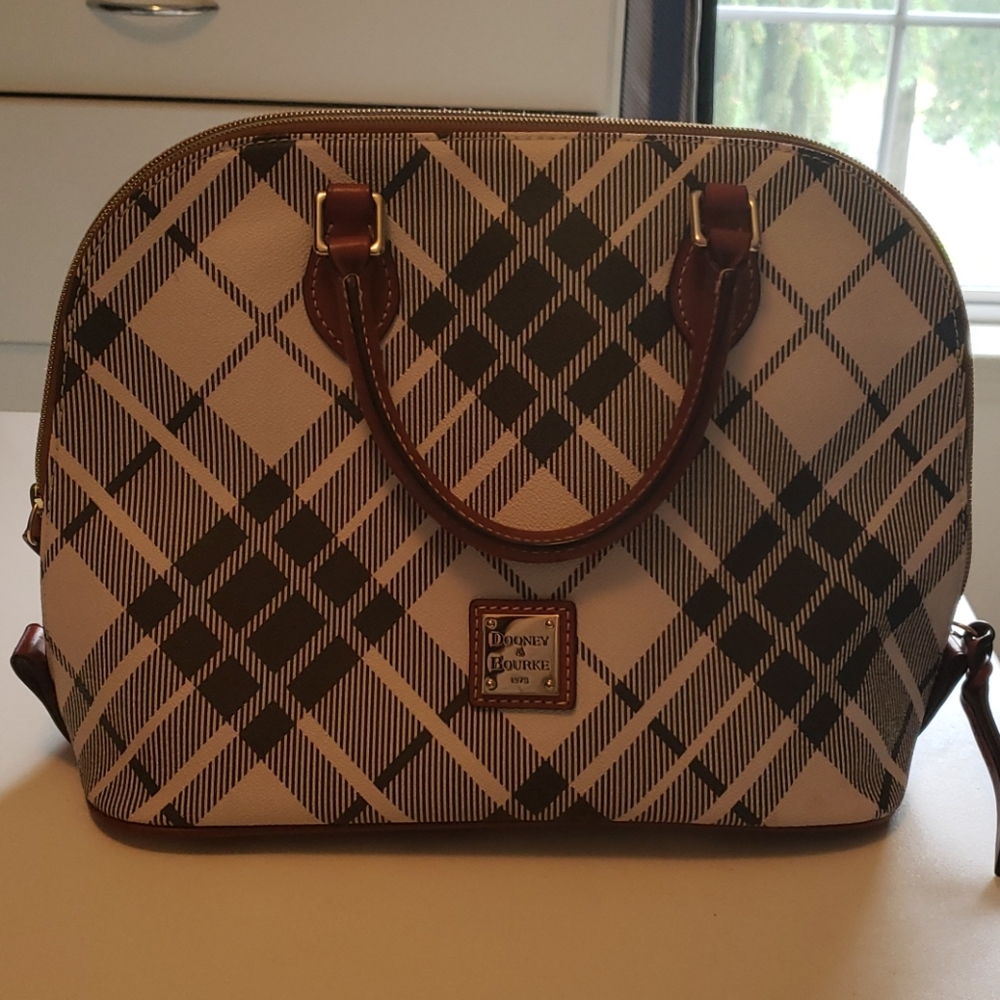 Dooney and Bourke purse